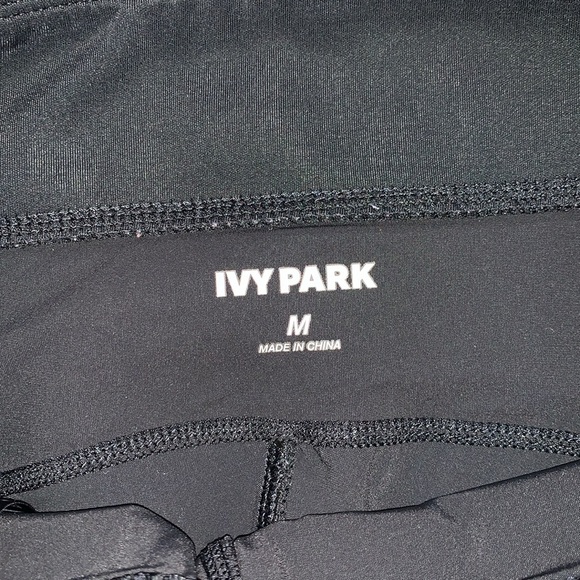 BNWOT Work Out Leggings by IVY PARK - Picture 3 of 5